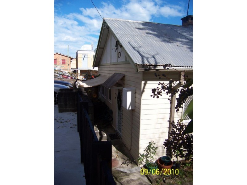 27a Mann Street, Gosford NSW 2250