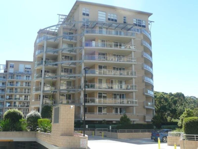 241/80 John Whiteway Drive, Gosford NSW 2250
