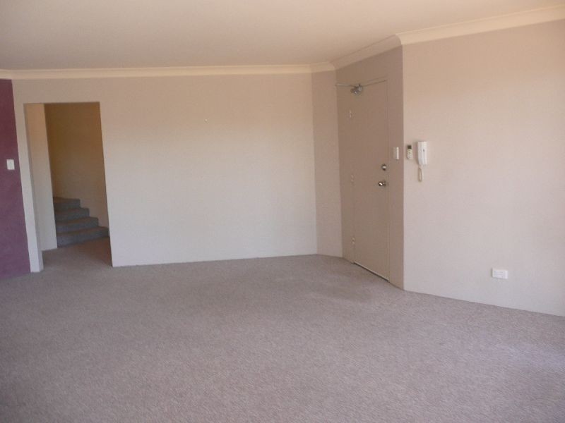 8/11 Riou Street, Gosford NSW 2250