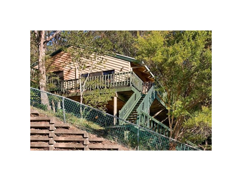 16 The Outlook, North Gosford NSW 2250