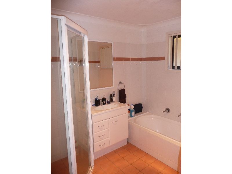 8 Hamilton Close, Niagara Park NSW 2250