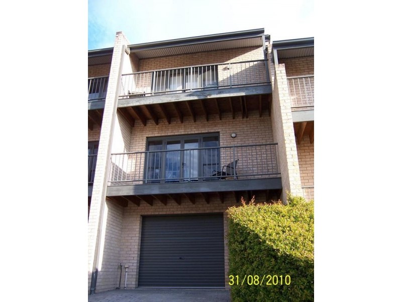 15/61 Beane Street, Gosford NSW 2250