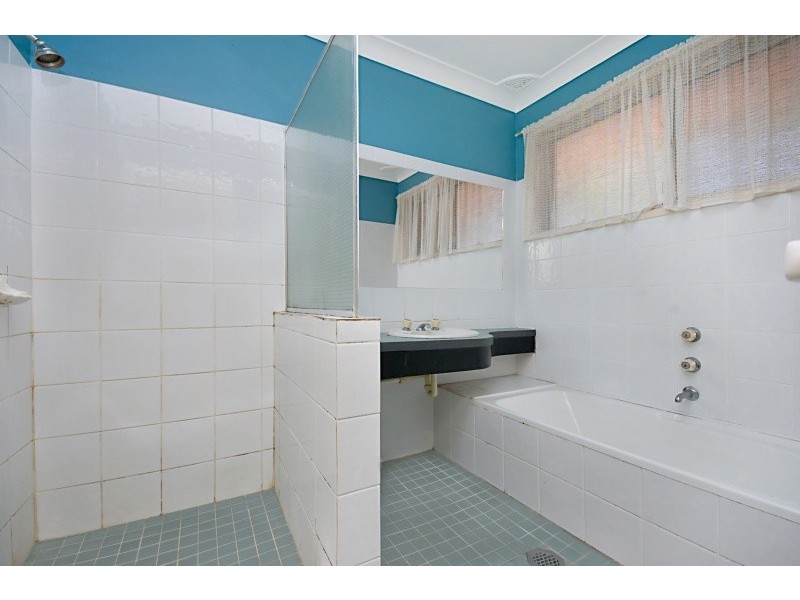 258a Brisbane Water Drive, Point Clare NSW 2250