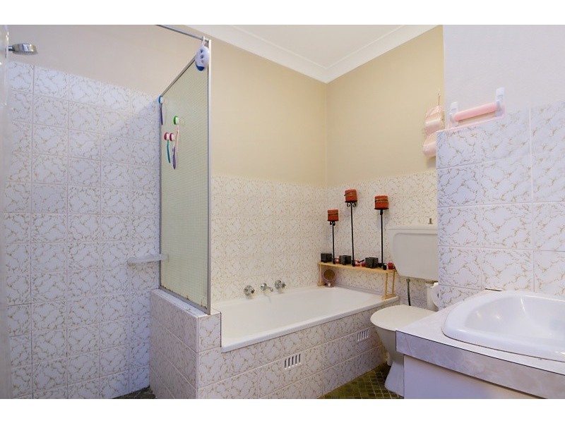 7/76 Faunce Street West, Gosford NSW 2250