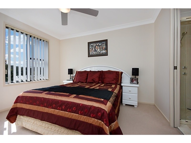 10/51 Newling Street, Lisarow NSW 2250