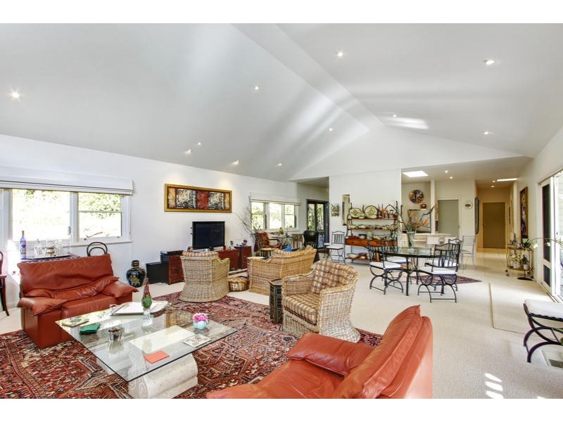 15 Portsmouth Road, Erina NSW 2250