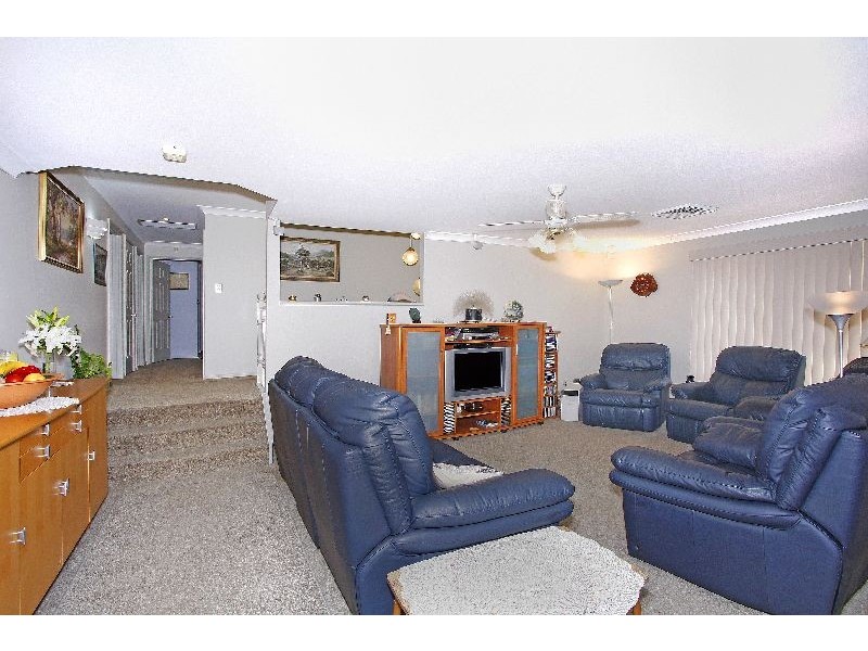 9 The Rise, Lisarow NSW 2250