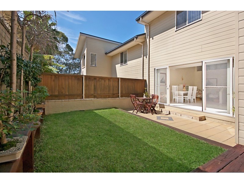 2/4 St George Street, Gosford NSW 2250