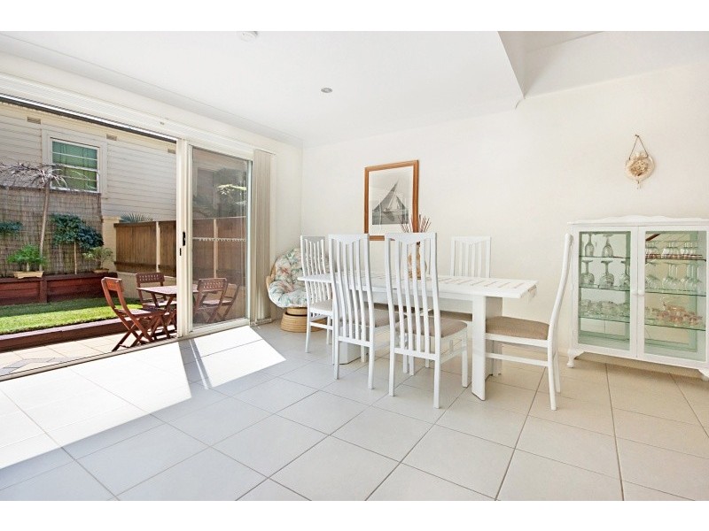 2/4 St George Street, Gosford NSW 2250