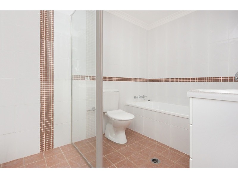 2/4 St George Street, Gosford NSW 2250