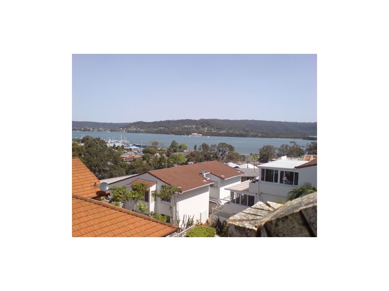 6/1 Joseph Lloyd Close, Gosford NSW 2250