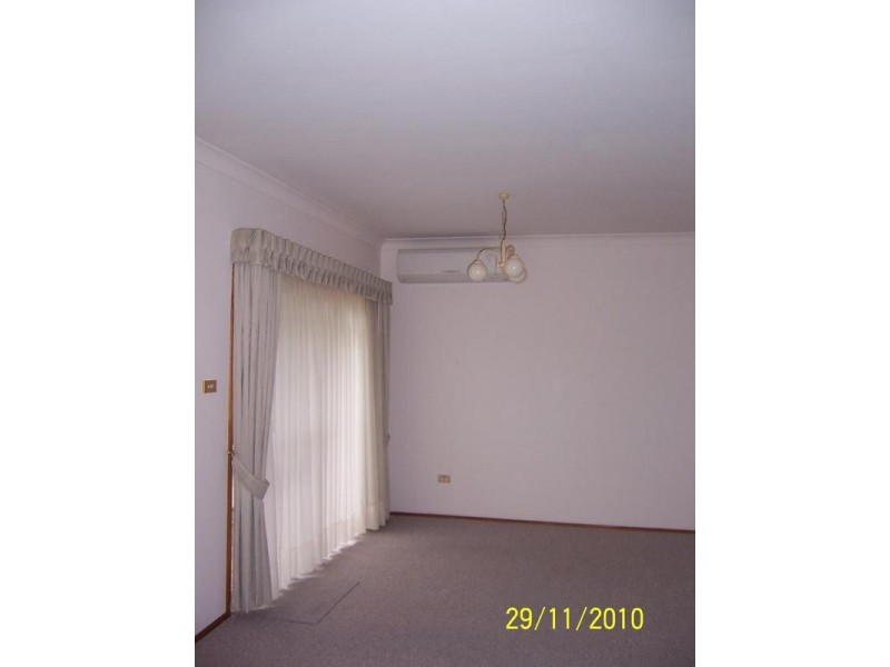 2/136 Albany Street, Point Frederick NSW 2250