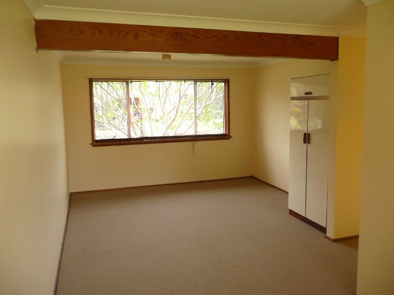 6 The Broadwaters, Tascott NSW 2250