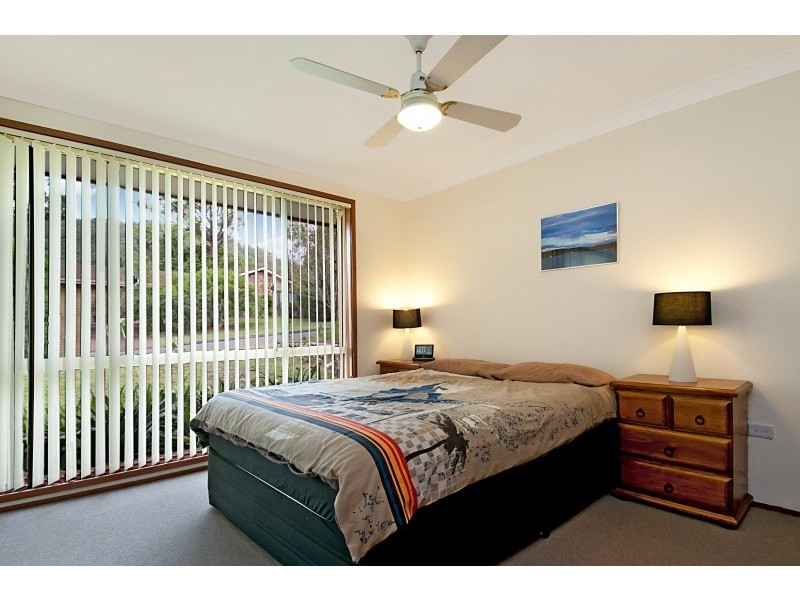 12 Greenlee Street, Green Point NSW 2251