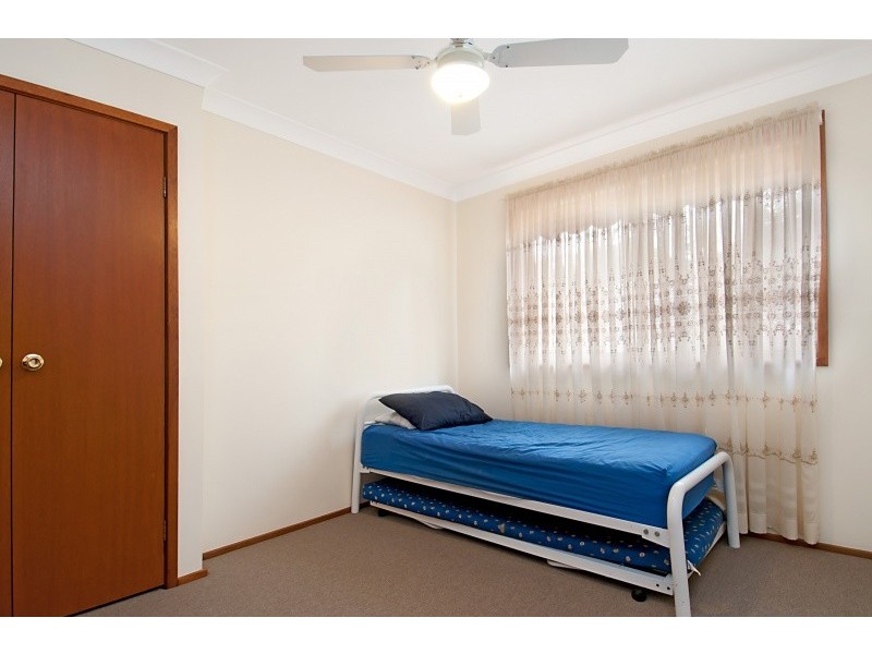 12 Greenlee Street, Green Point NSW 2251