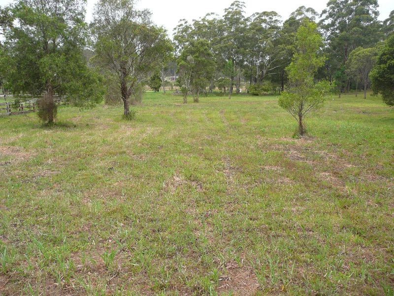 33 Burlington Avenue, Jilliby NSW 2259