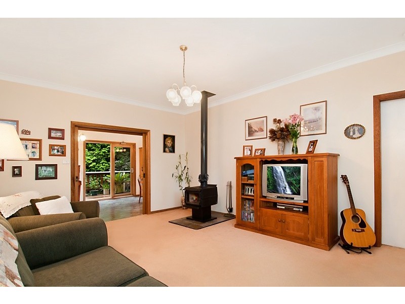 70 Lushington Street, East Gosford NSW 2250
