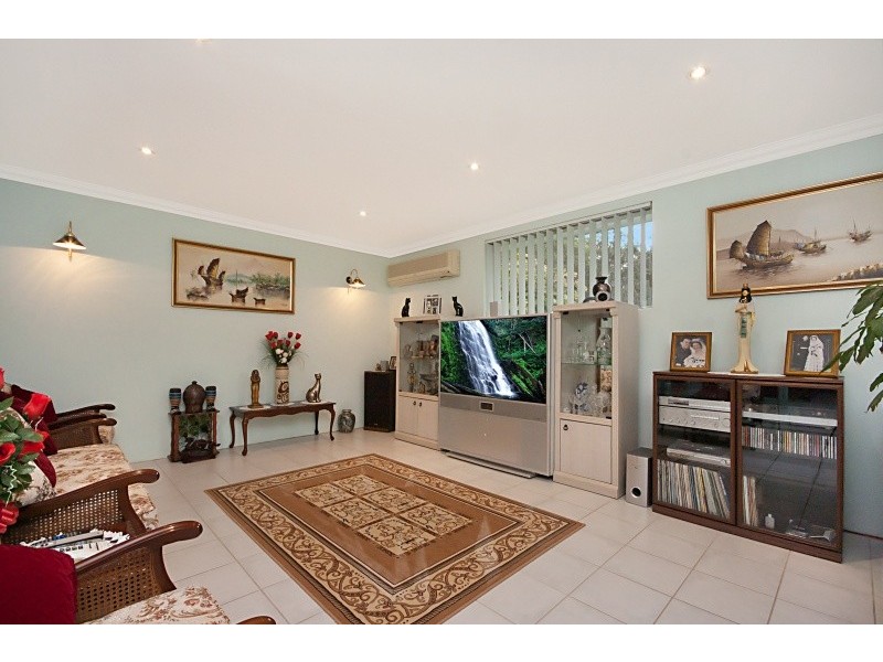 5 Parkhill Road, Wyoming NSW 2250