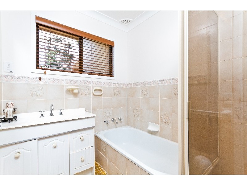 32 Maya Street, Wyoming NSW 2250