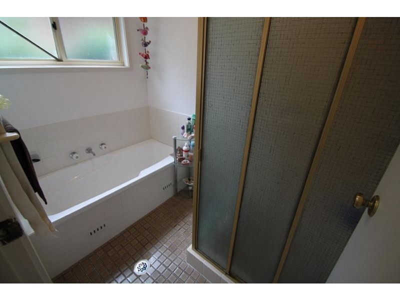 27 Perratt Close, Lisarow NSW 2250
