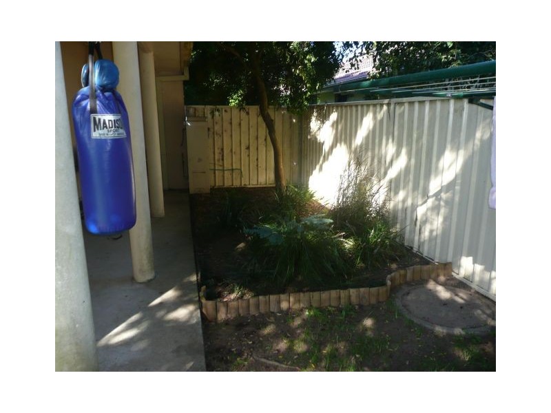 5/8 Beechwood Close, Ourimbah NSW 2258