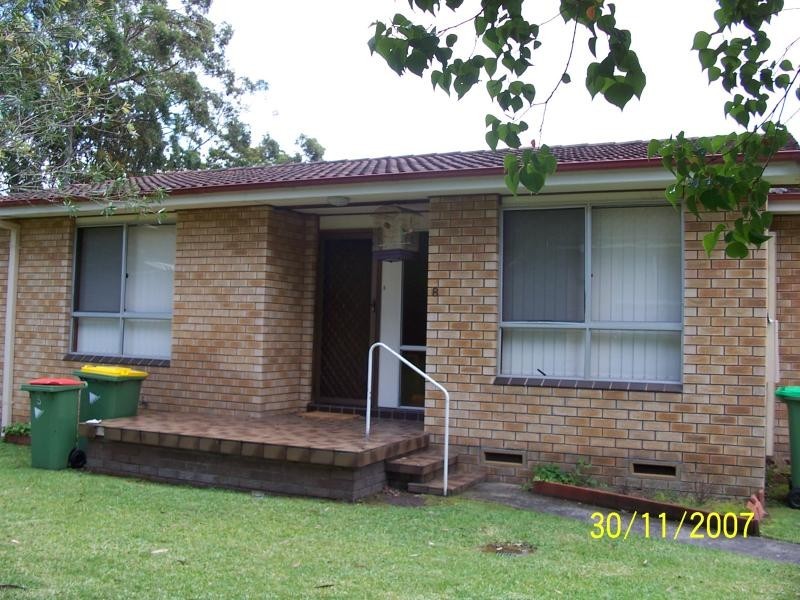 8/4 Kalawara Road, Wyoming NSW 2250