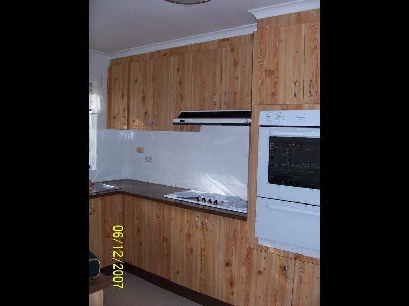 2/205 Albany Street, Point Frederick NSW 2250