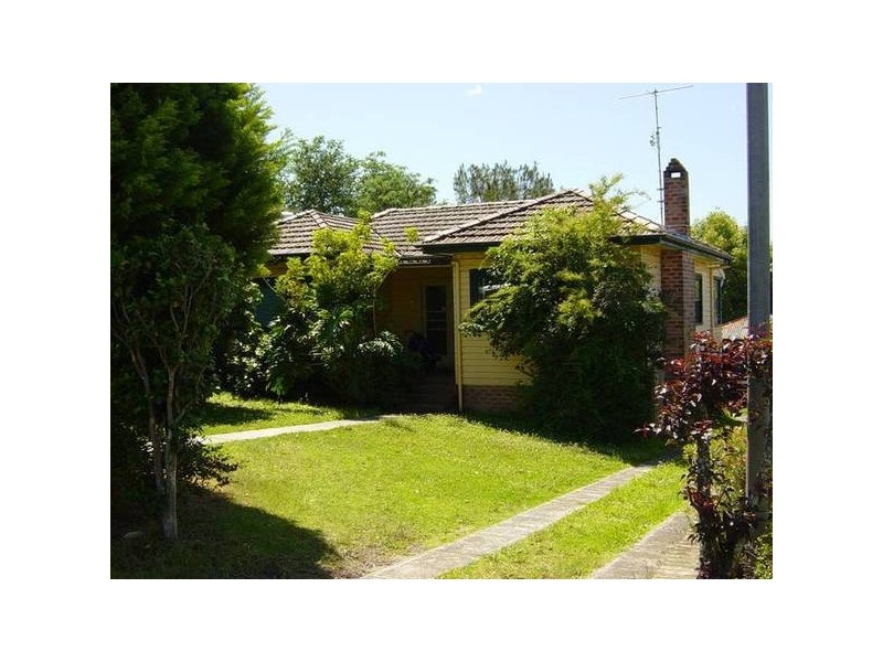 11 Frederick, East Gosford NSW 2250