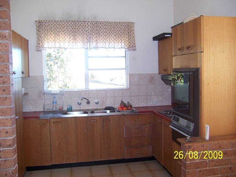 2/100 John Whiteway Drive, Gosford NSW 2250