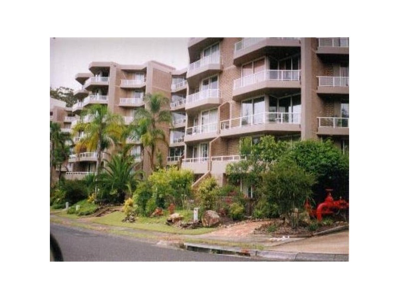 13/91-95 John Whiteway Drive, Gosford NSW 2250
