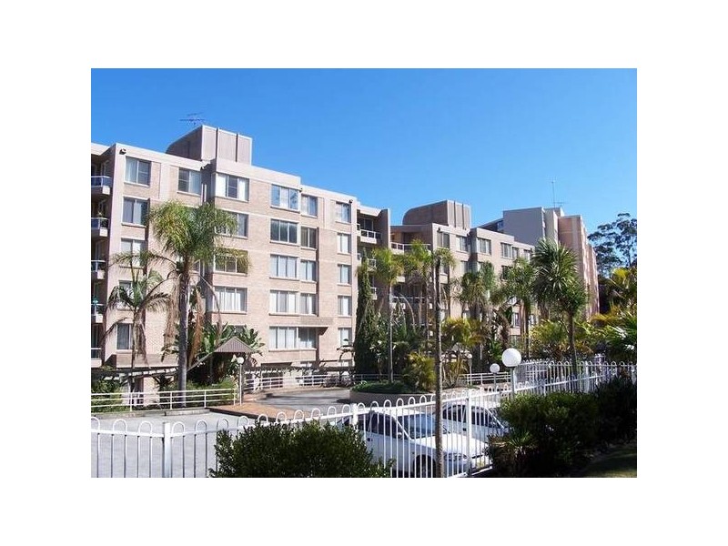 13/91-95 John Whiteway Drive, Gosford NSW 2250