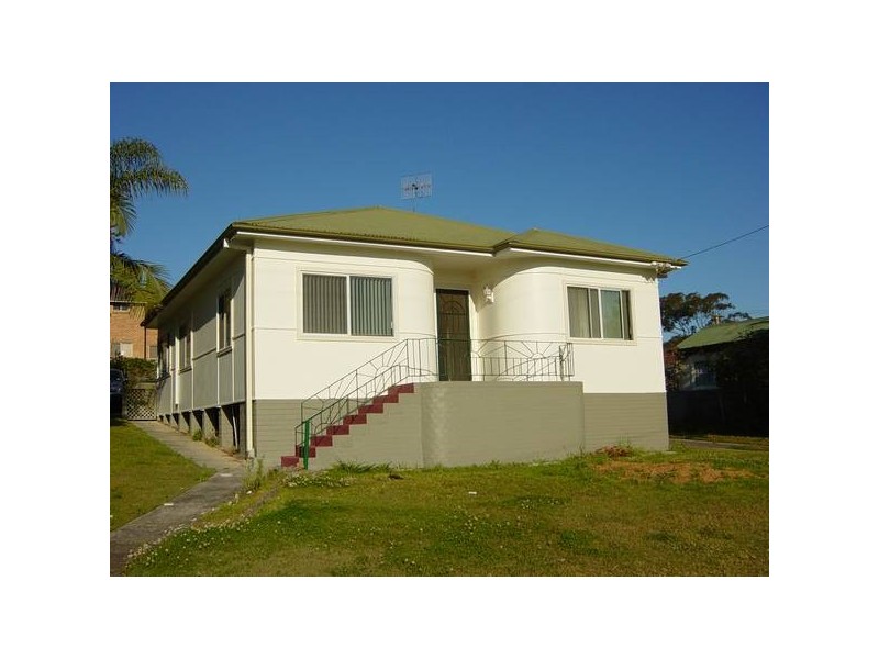 19 Young Street, Gosford NSW 2250