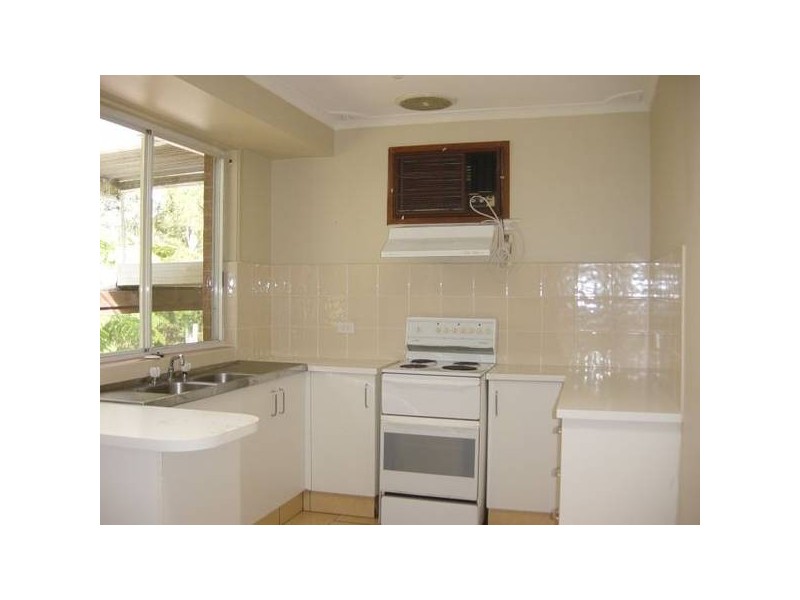 60 Rainforest Street, Wyoming NSW 2250