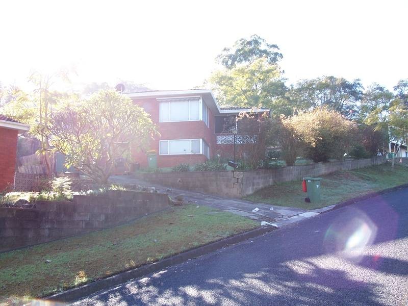 5 Wistaria Street, Wyoming NSW 2250