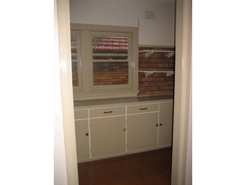 11 York Street, Point Frederick NSW 2250