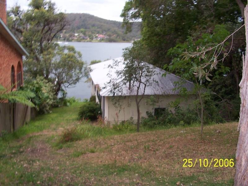 17 Wharf Street, East Gosford NSW 2250