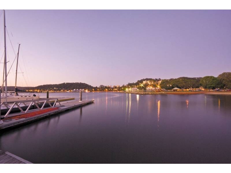 1/5 Moore Street, West Gosford NSW 2250