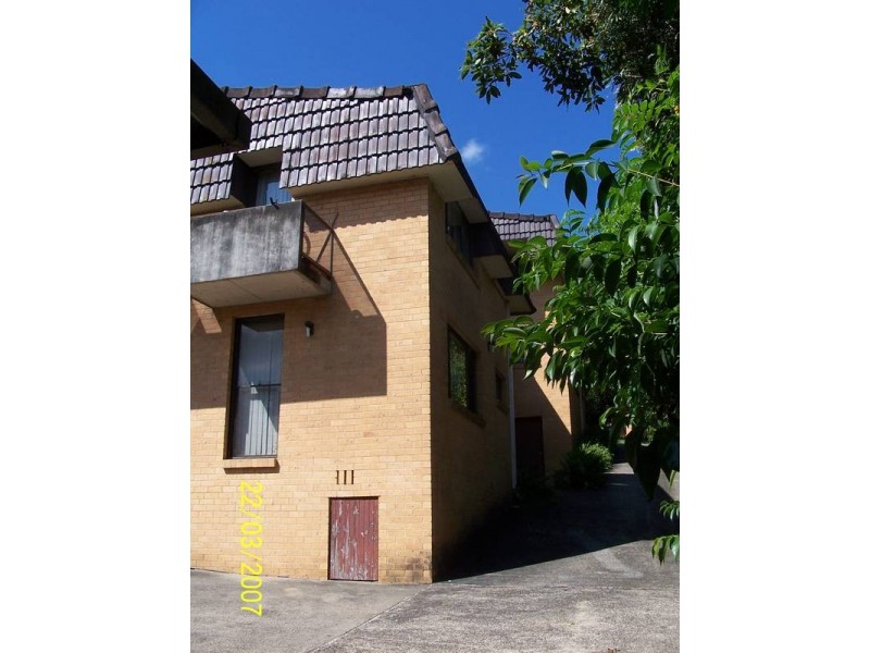 2/38 Hely Street, West Gosford NSW 2250