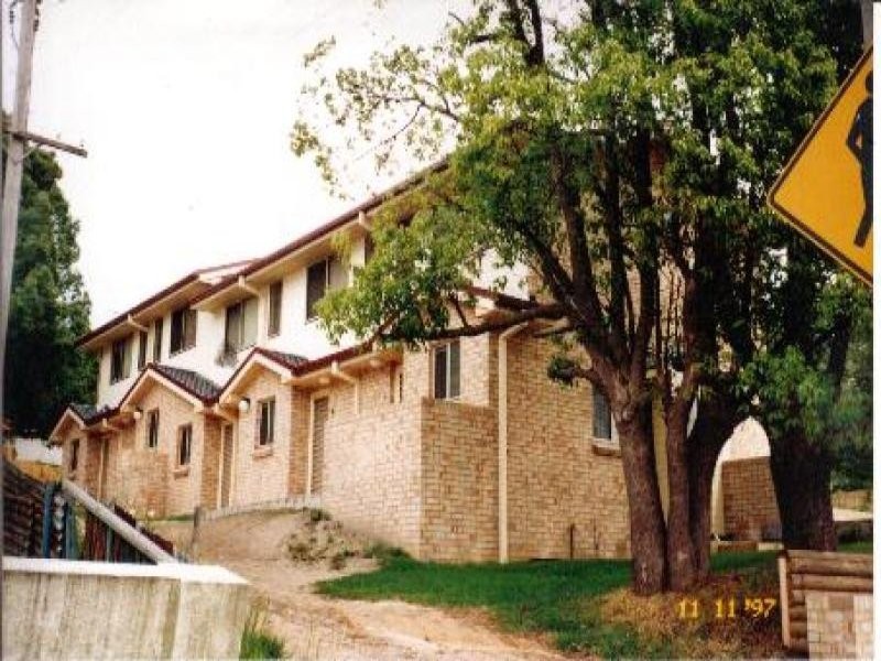 2/40 Showground Road, Gosford NSW 2250