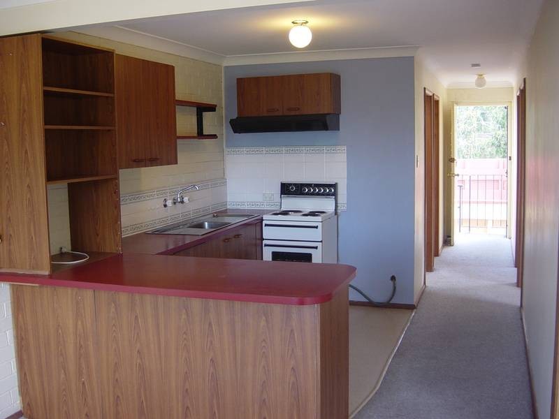 2e/Flat Kateena Avenue, Tascott NSW 2250