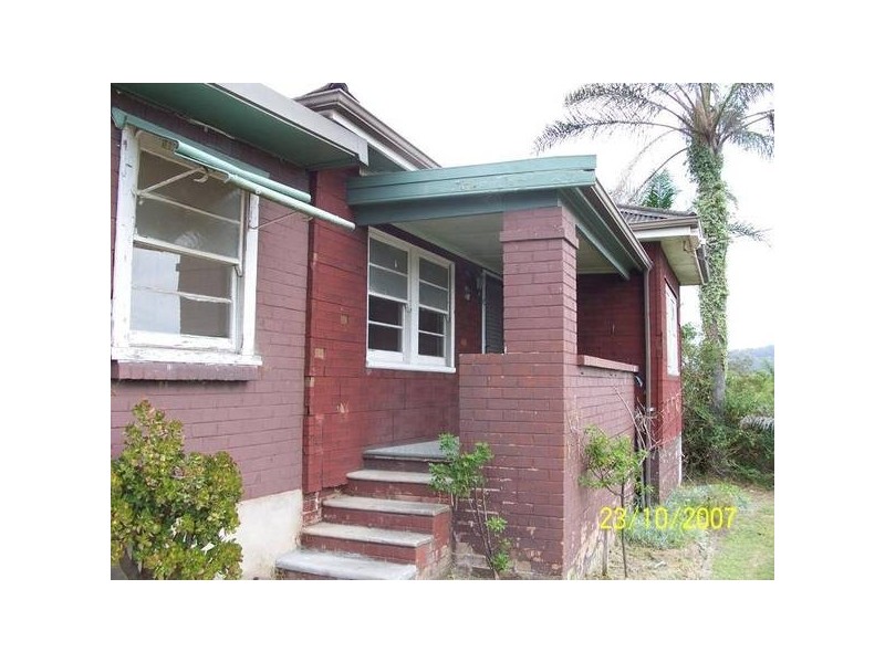 25 Young Street, West Gosford NSW 2250