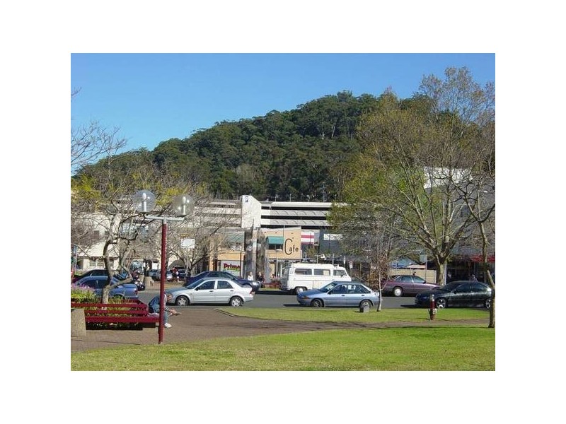 25 Young Street, West Gosford NSW 2250