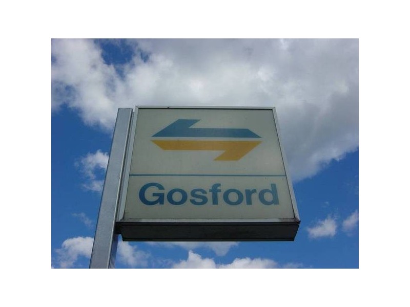 25 Young Street, West Gosford NSW 2250