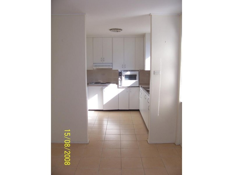 8/146 Albany Street, Point Frederick NSW 2250