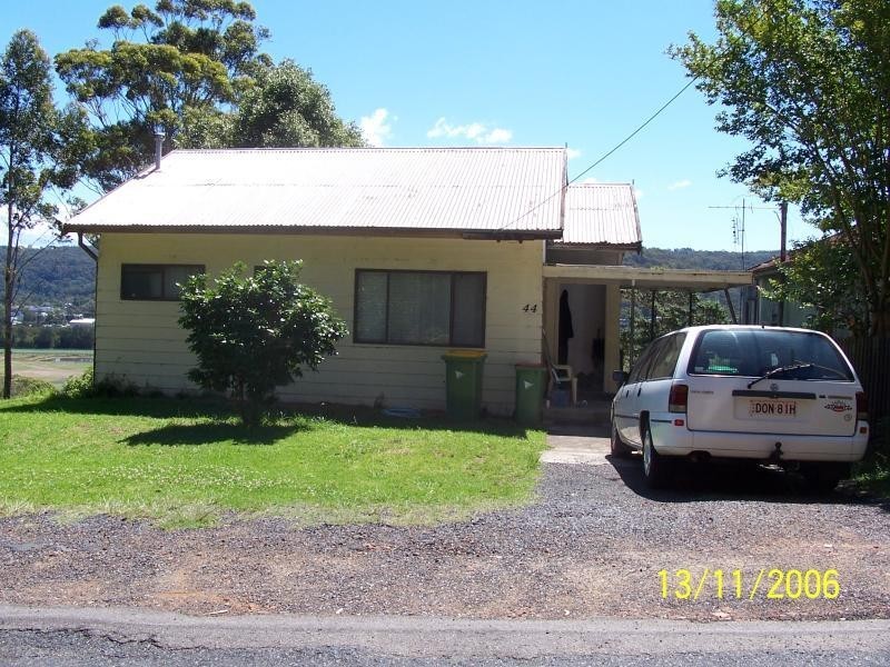 44 Hely Street, West Gosford NSW 2250