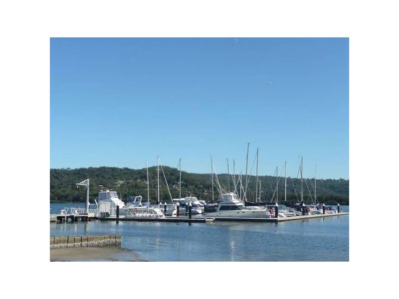 1a/33 York Street Street, East Gosford NSW 2250