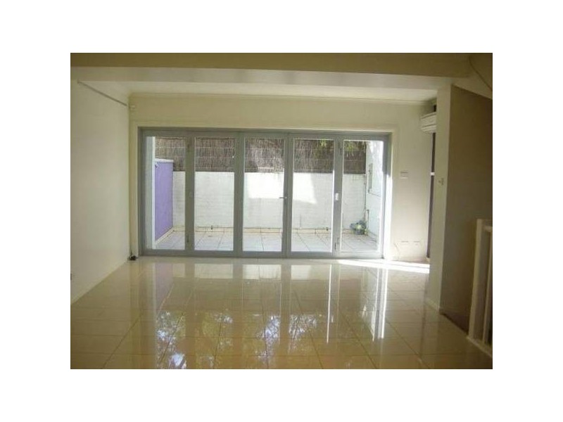 Point Frederick NSW 2250