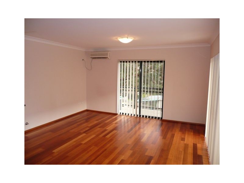 3/8 Bent Street, Gosford NSW 2250