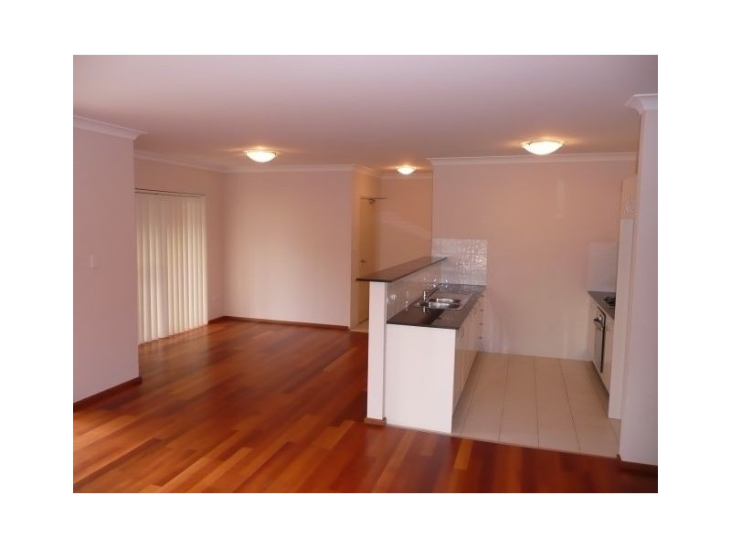 3/8 Bent Street, Gosford NSW 2250