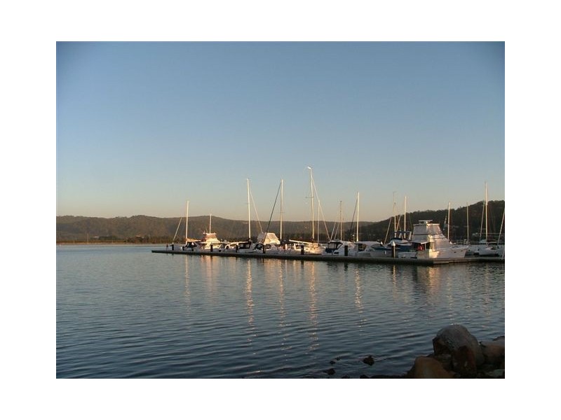 Point Frederick NSW 2250